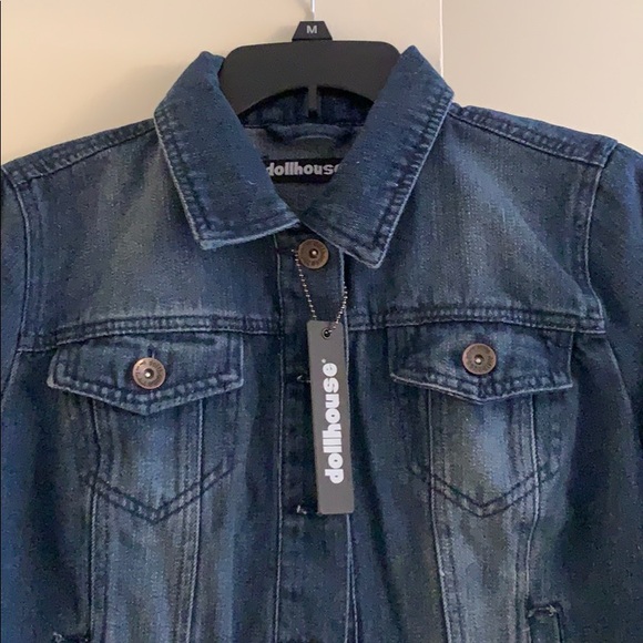 Dollhouse women’s jean jacket in dark wash - Picture 4 of 7